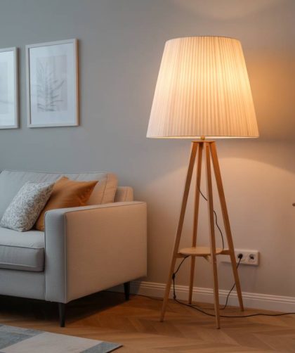 Quel lampadaire salon design pour sublimer votre coin lecture ou votre canapé